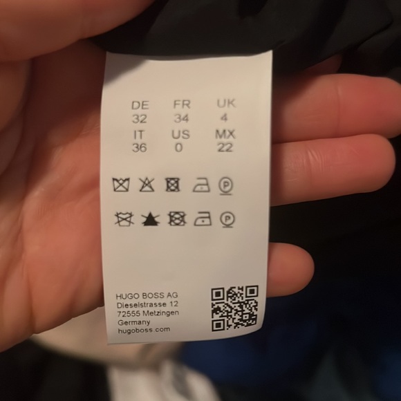 Hugo Boss dress size 0 - Picture 6 of 6